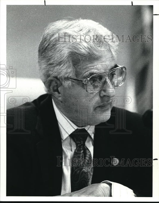 1990 Press Photo Mayor Ross C. DeJohn on Mayfield Heights City Council - Historic Images