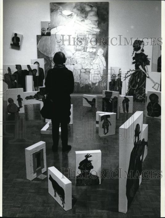 1993 Press Photo Ida Applebroog's "Marginalia" oils on canvas exhibit - Historic Images