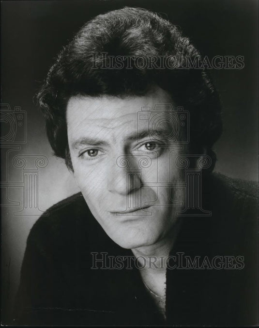 1990 Press Photo Bruce Adler Broadway Actor Musician - Historic Images