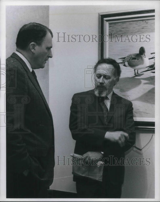 1970 Press Photo Joseph McCullough & Don Eckelberry, artist - Historic Images
