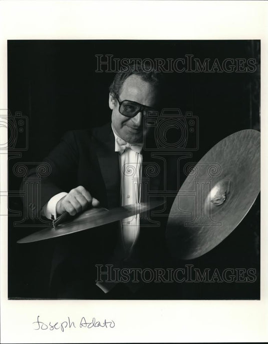 1984 Press Photo Joseph Adato Hip Cymbal Player Percussionist - Historic Images