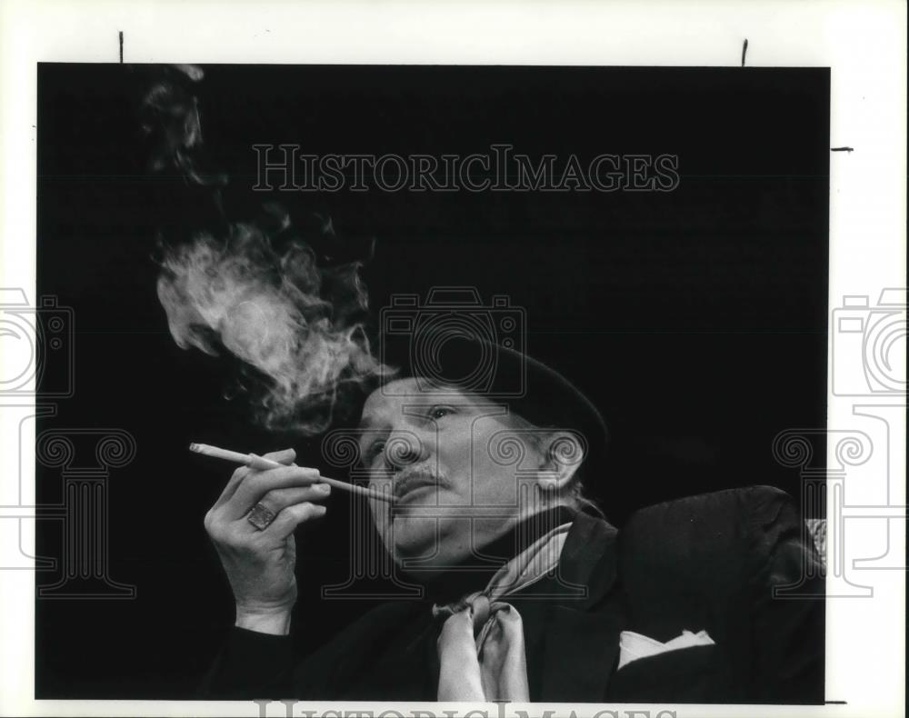 1991 Press Photo Tedd Burr as Tennessee Williams on stage - Historic Images