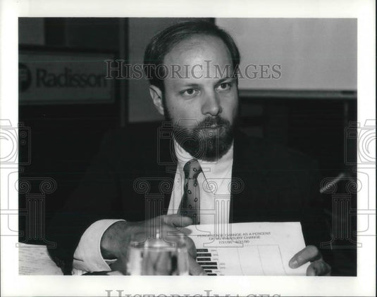 1990 Press Photo Jeffrey B. Augustine Portfolio Manager at Liberty Financial - Historic Images