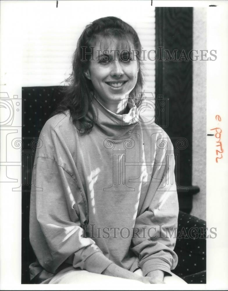 1991 Press Photo Linda Adolphi - Historic Images