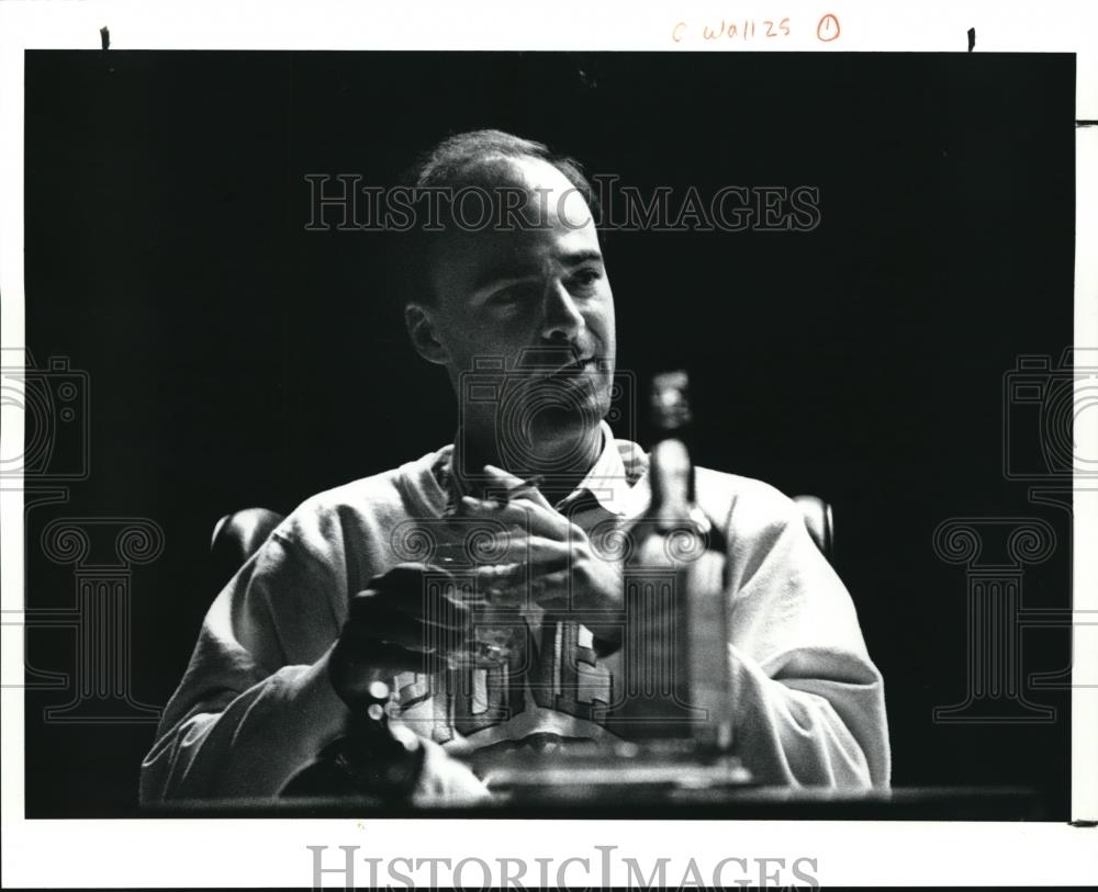 1991 Press Photo Actor Greg Del Torto at Wallenberg Rehearsal - Historic Images