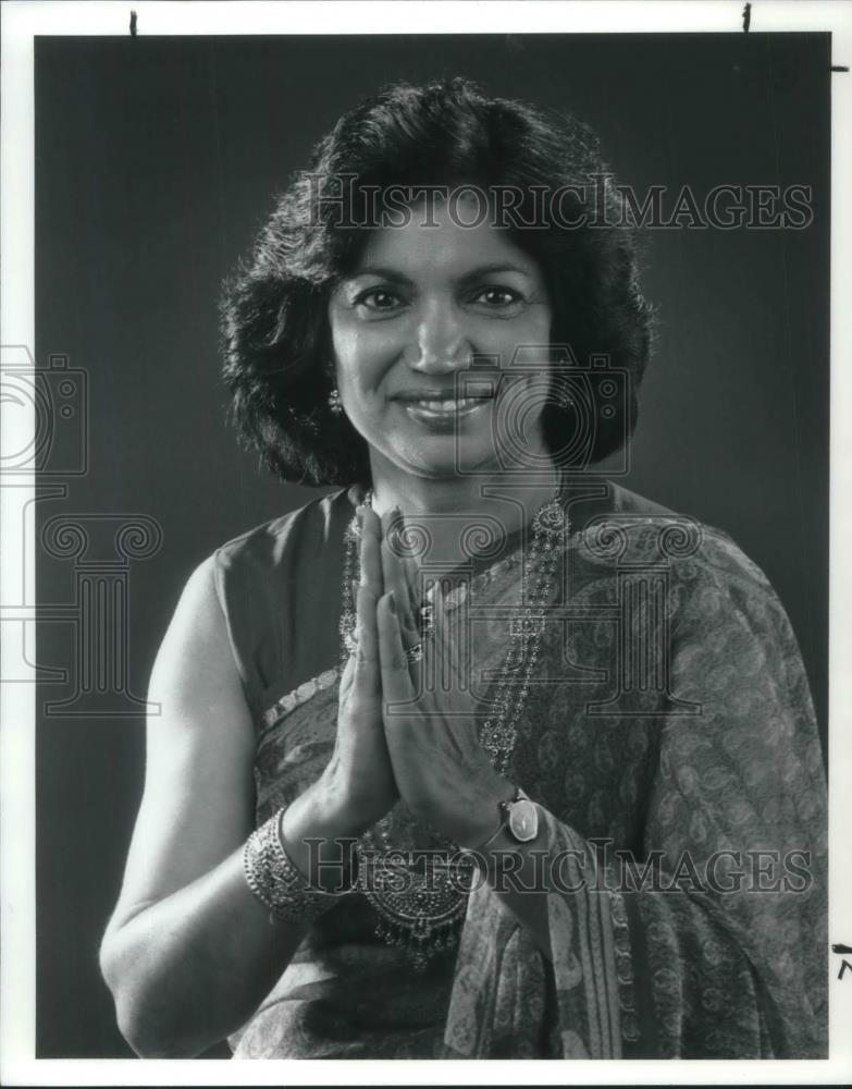1990 Press Photo Asha Ahuja - Historic Images