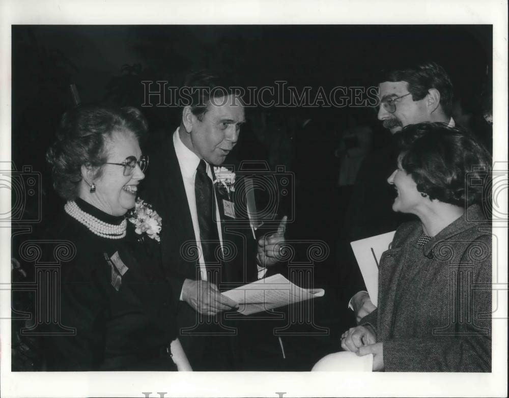 1991 Press Photo Martha & Del Donahoo Bob & Debbie Dorn at the Cleveland Metropk - Historic Images
