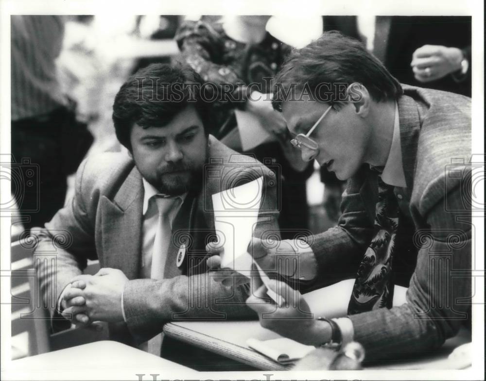 1991 Press Photo Soviet journalist Vladimir Abarino &amp; Yuri B Solomatin - Historic Images