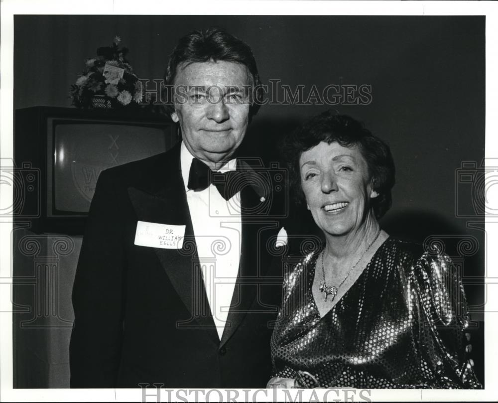 1990 Press Photo Dr. Williams Eells and Betty Cope of WVIZ - Historic Images