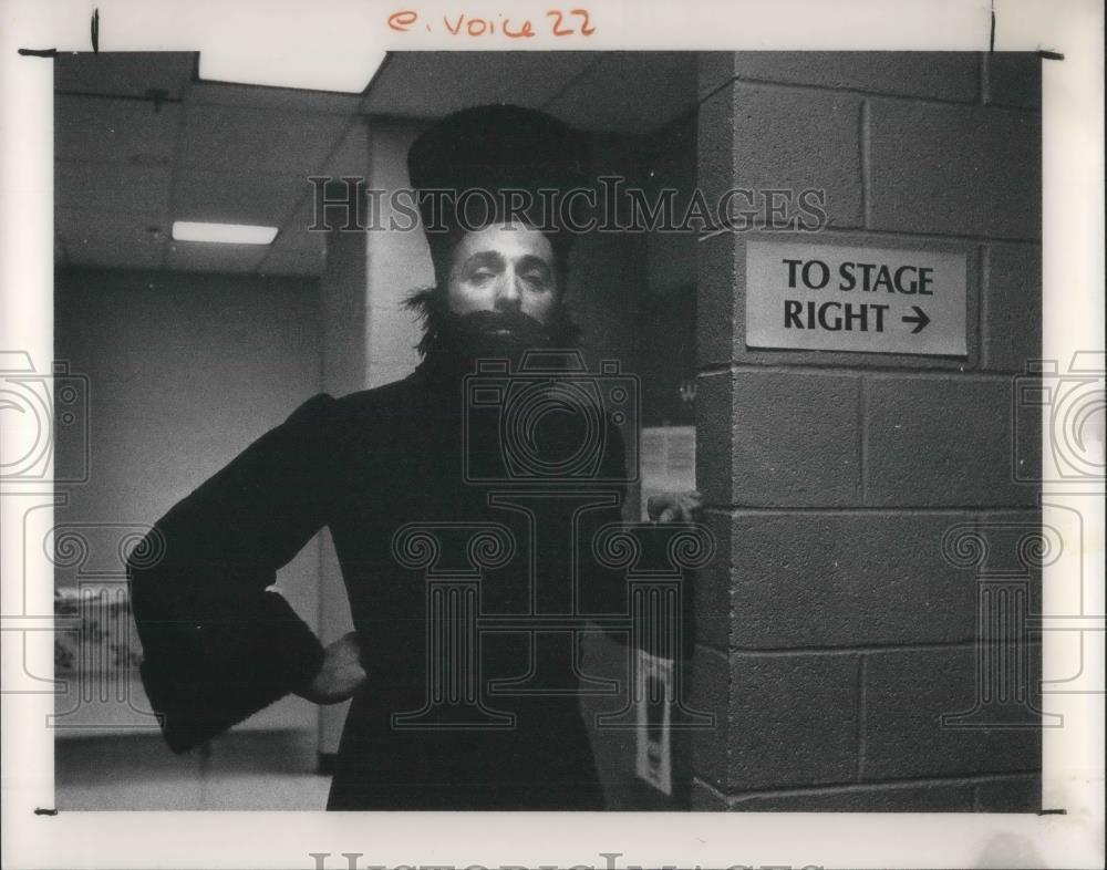 1991 Press Photo Frank Barnett at Nutcracker Rehearsal. - Historic Images