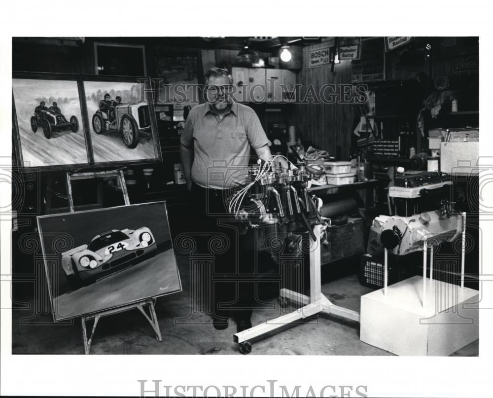 1991 Press Photo Lee Brenneison in his studio - cva06755 - Historic Images