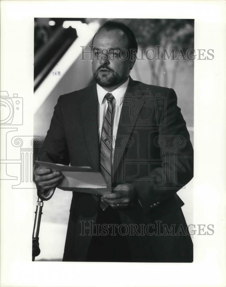 1990 Press Photo Keith Brooks, Ex-Director of the Ohio Injured Workers Assoc. - Historic Images