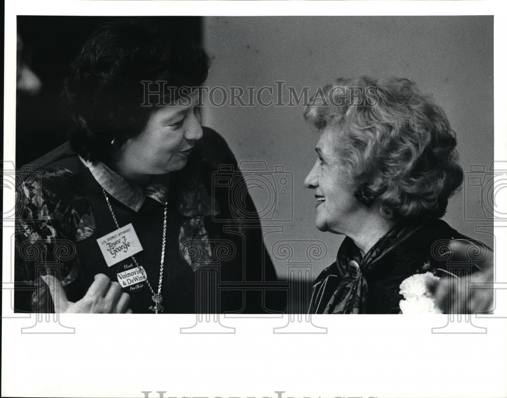 1990 Press Photo US District Attorney Joyce J. George and Delich Bently - Historic Images