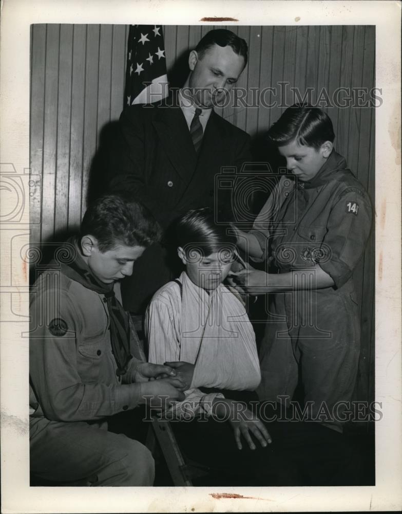 1944 Press Photo Paul Kotrba, Richard Kinder, John Homolak, Peter Ridill - Historic Images