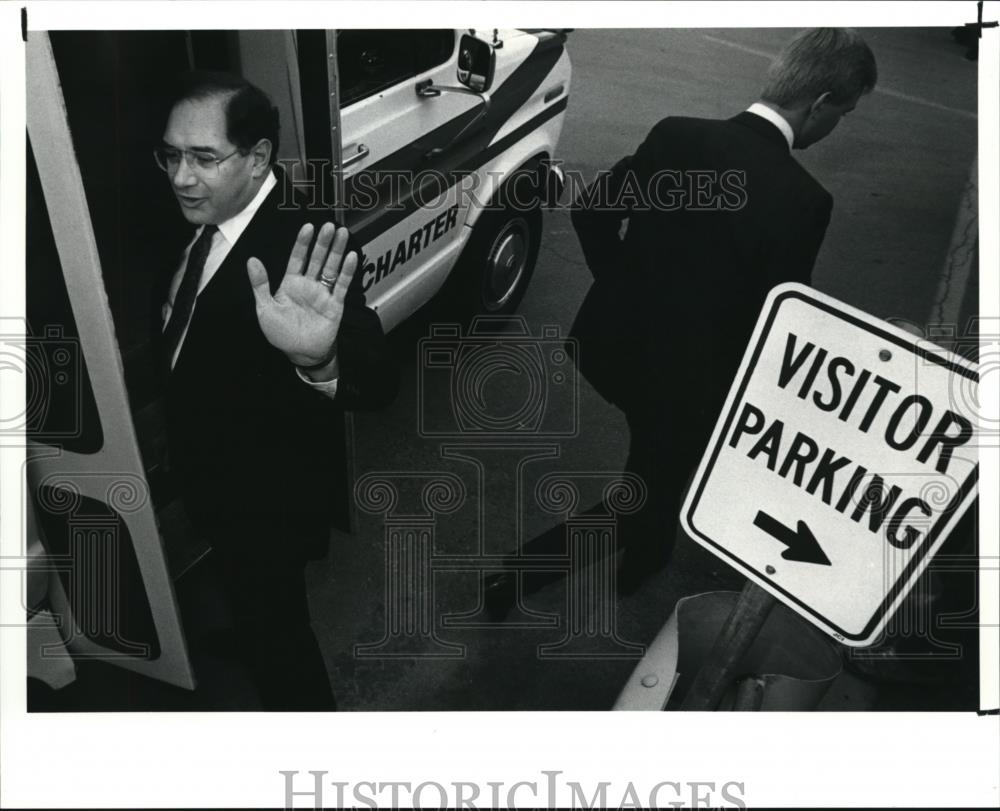 1990 Press Photo Anthony Celebrezze Jr at US Steel, Kobe plant Lorain, Ohio - Historic Images