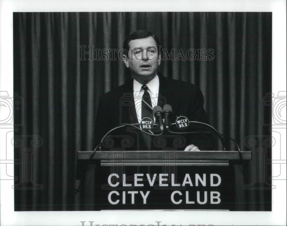 1991 Press Photo Governor John Ashcroft at City Club - Historic Images