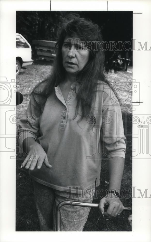 1991 Press Photo Bonnie Bond feared Jim Hateher - Historic Images
