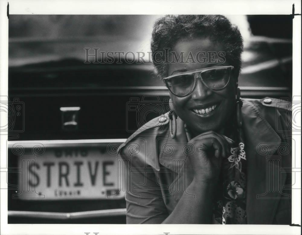 1990 Press Photo Sammie Davis-Dyson, recent graduate of Oberlin College - Historic Images