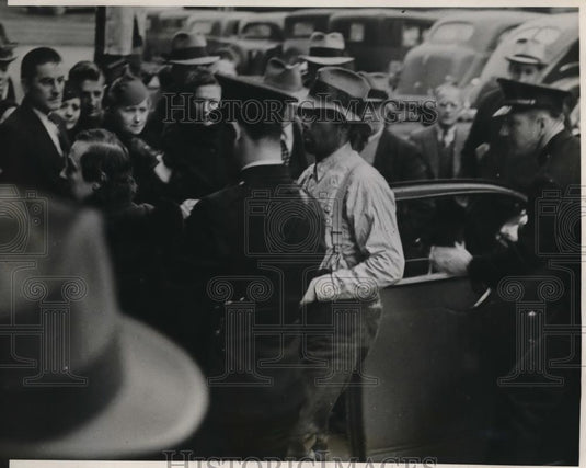 1938 Press Photo Houghton Mich Wilfred Pichette & wife at court on murder charge - Historic Images