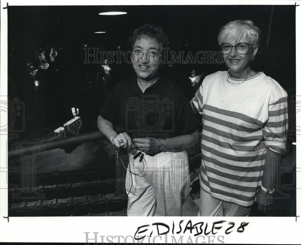 1991 Press Photo Muriel Chasin and Joan Abram - Historic Images