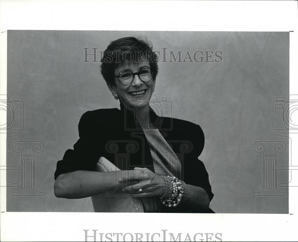 1990 Press Photo Dana Buchman for Designer Profile - Historic Images