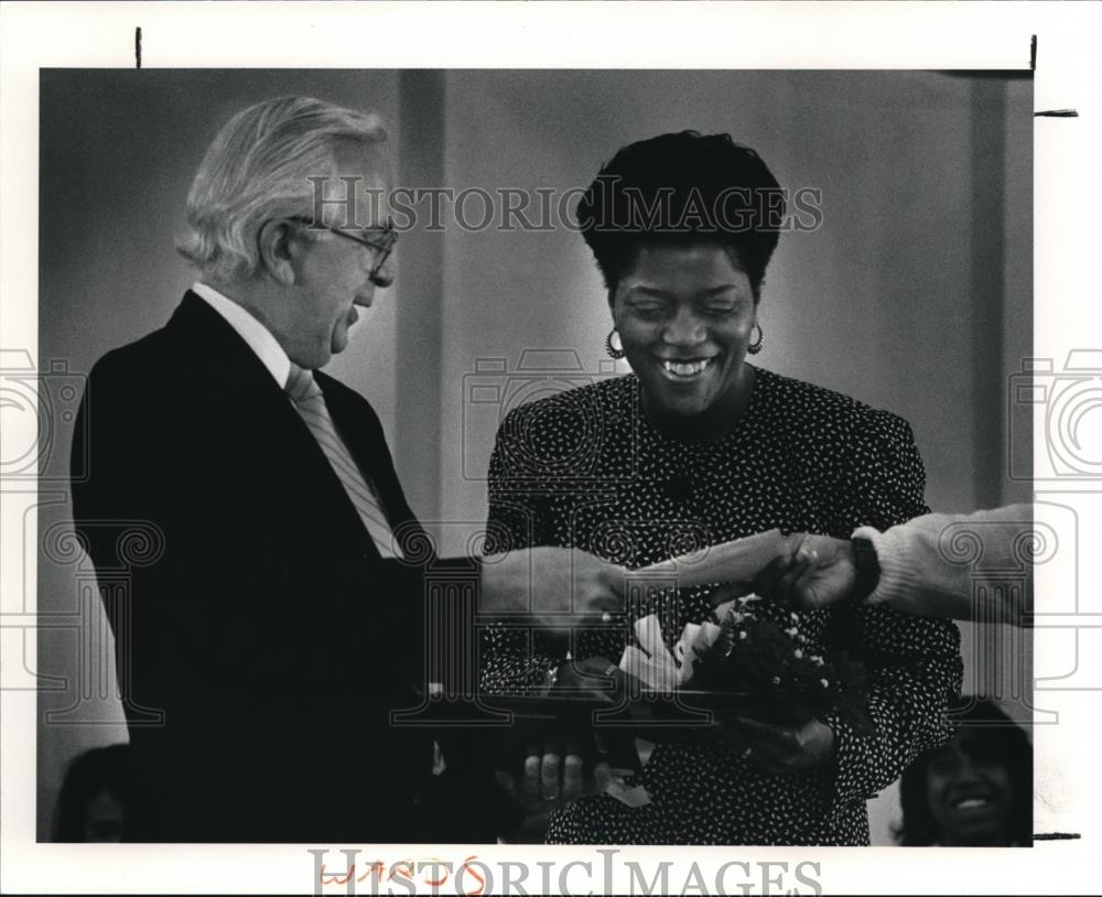 1991 Press Photo Joan Cade teacher of the year - Historic Images