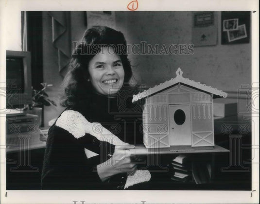 1992 Press Photo Author Kathy Smith Anthenat of American Tree Houses& Play House - Historic Images