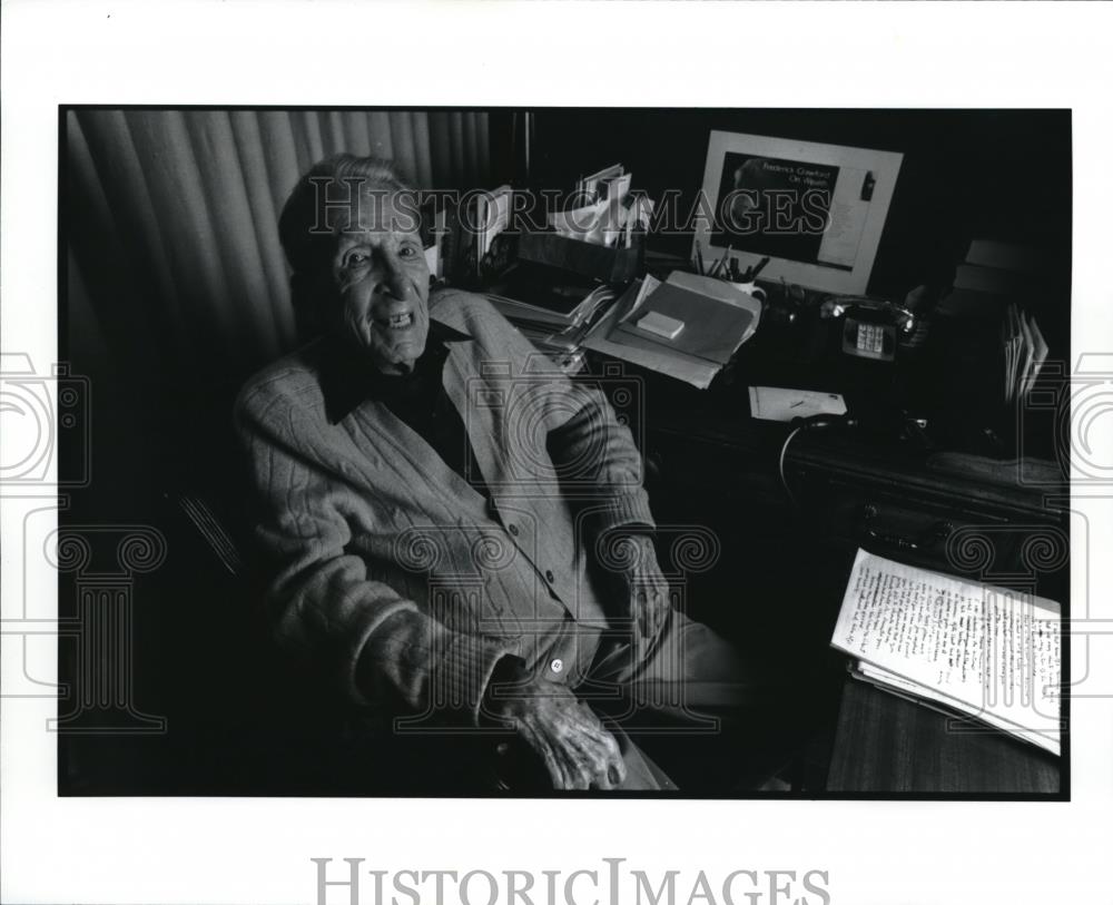 1994 Press Photo Frederick Crawford - Historic Images