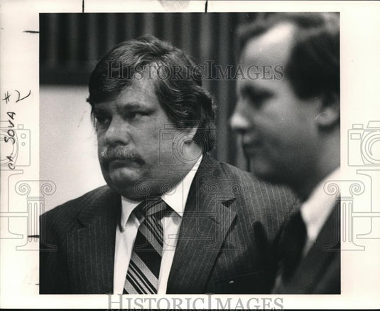 1990 Press Photo Trial of Policeman Robert Carras Attorney Thomas E O'Toole - Historic Images