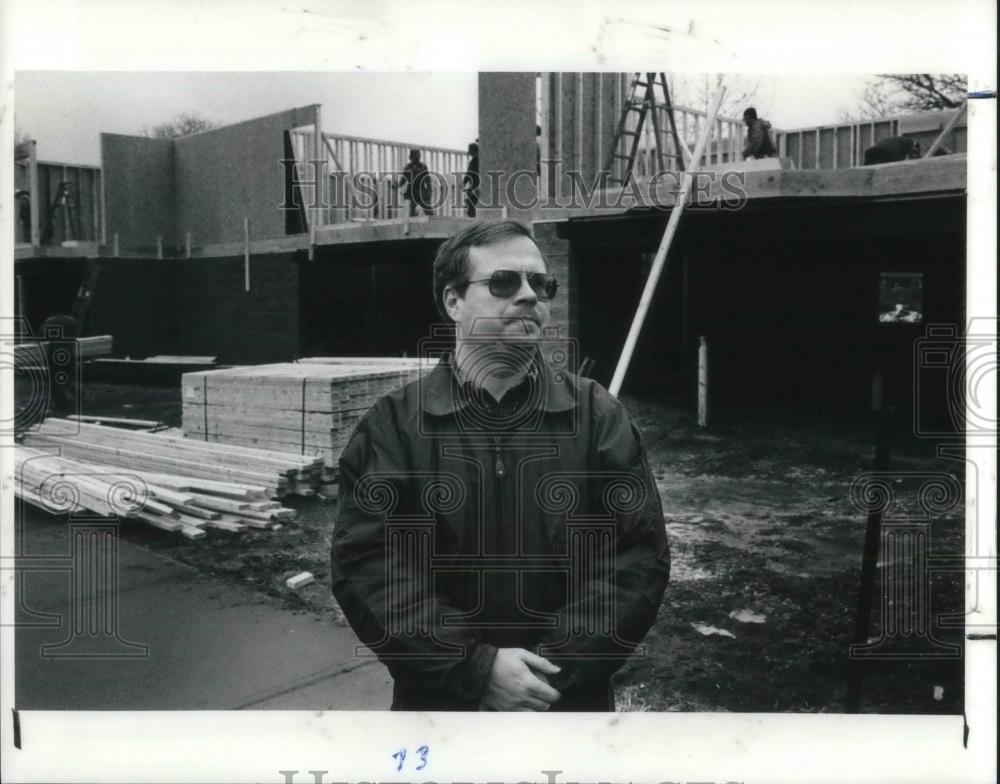 1991 Press Photo Chuck Ackerman, Newr West Housing Corp - Historic Images