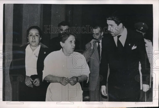 1952 Press Photo Adela M. De Figueroa's (center) "Septuplet Story" - Historic Images