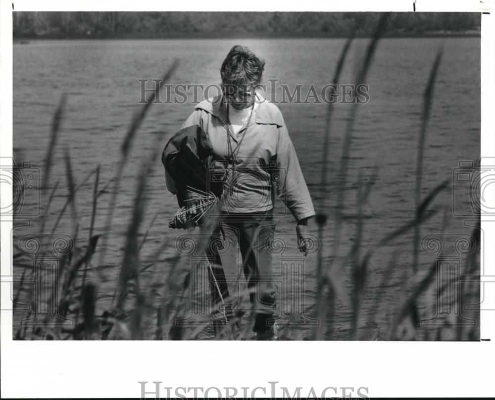 1990 Press Photo Museum Associate Beverly Danielson - Historic Images