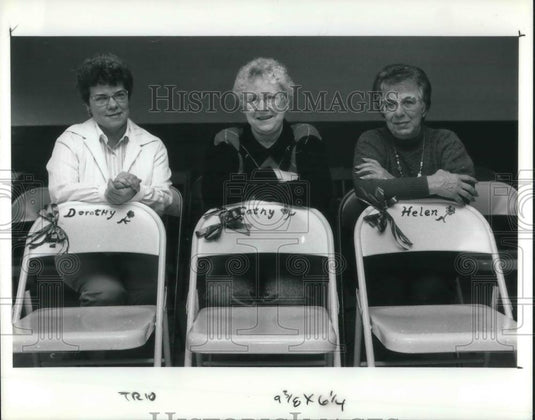 1991 Press Photo Dorothy Adams Cathy Kehm Helen Cieslinski Attend Meeting - Historic Images