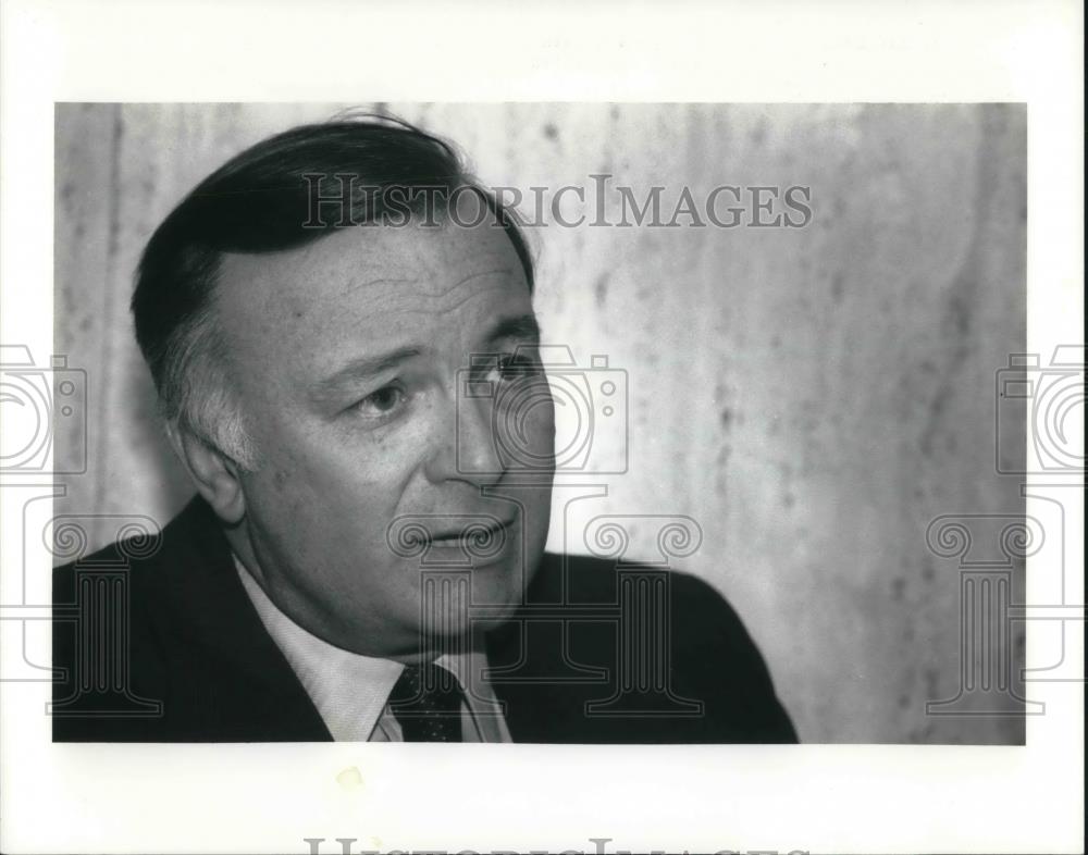 1992 Press Photo President Volvo North American Corporation Albert Bowden - 796 - Historic Images