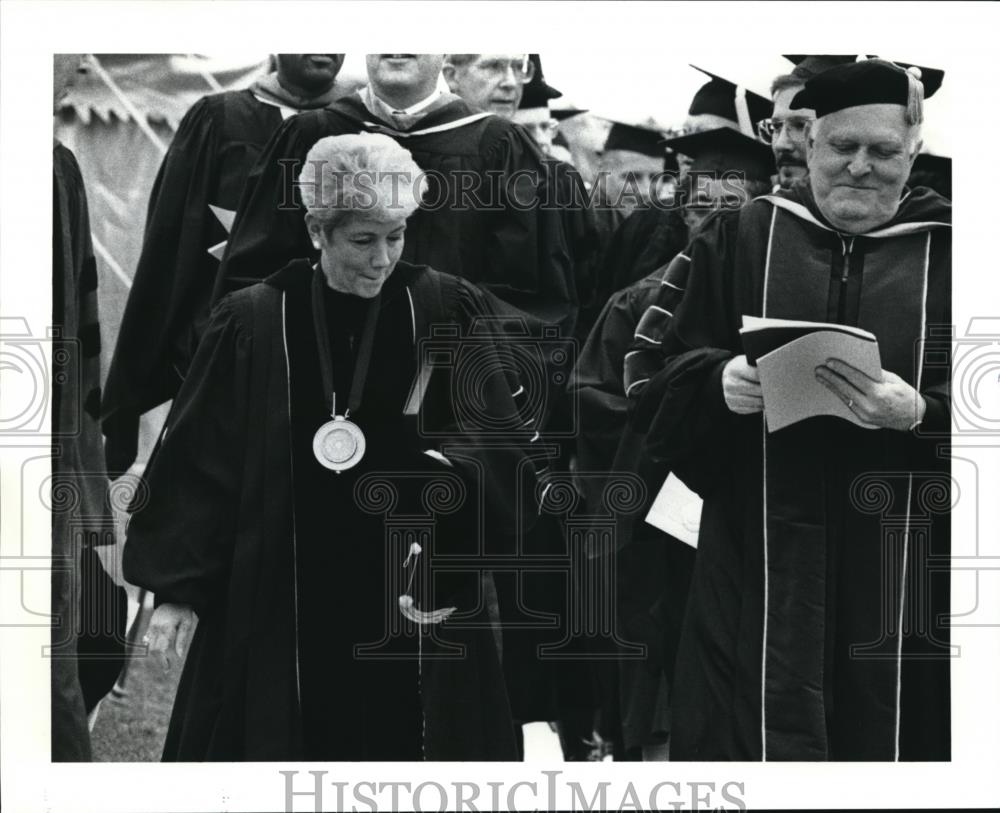 1991 Press Photo Dr. Carol Cartwright Kent University President - Historic Images