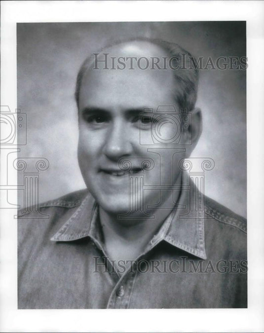 1997 Press Photo Thomas Bopp discover the of Comet Hale-Bopp in 1995. - Historic Images
