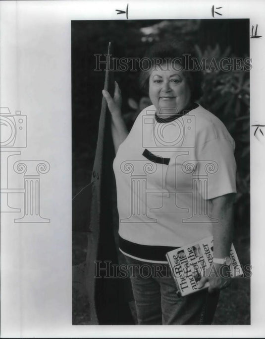 1996 Press Photo Jean Bandzuch Senior Scholars - Historic Images