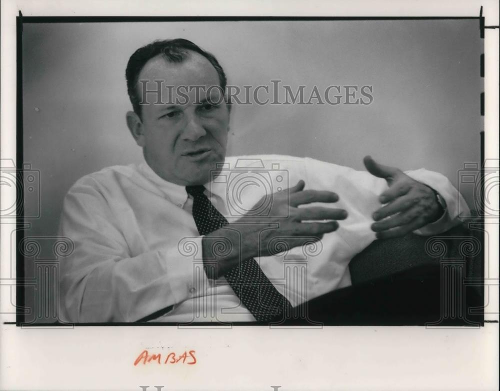 1991 Press Photo US Ambassador to Japan Michael H. Armacoat - Historic Images