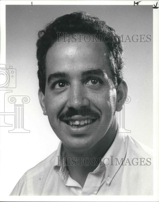 1990 Press Photo Israel Diaz, a young active member of Hispanic Community - Historic Images