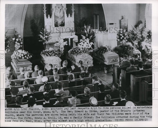 1952 Press Photo Long Prairie Minn funeral of 5 victims of train auto accident - Historic Images