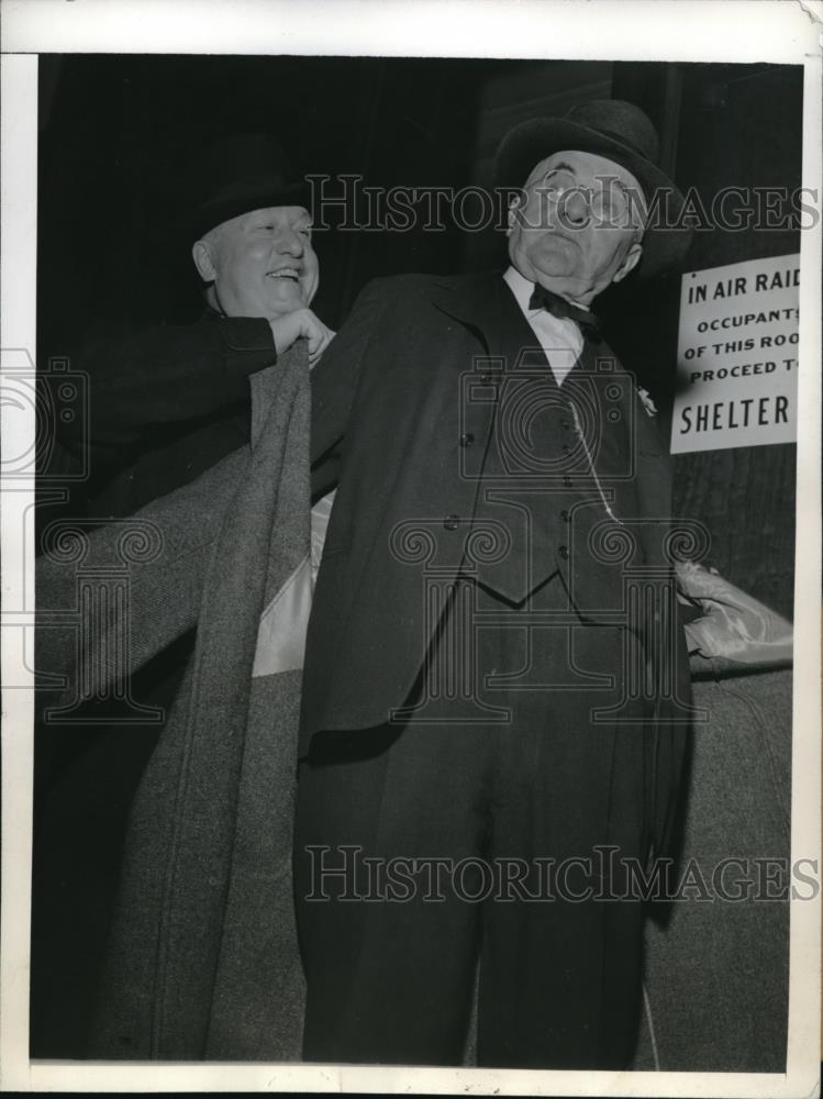 1942 Press Photo Wash DC Wm Jeffers &amp; Senator George W Morris - Historic Images