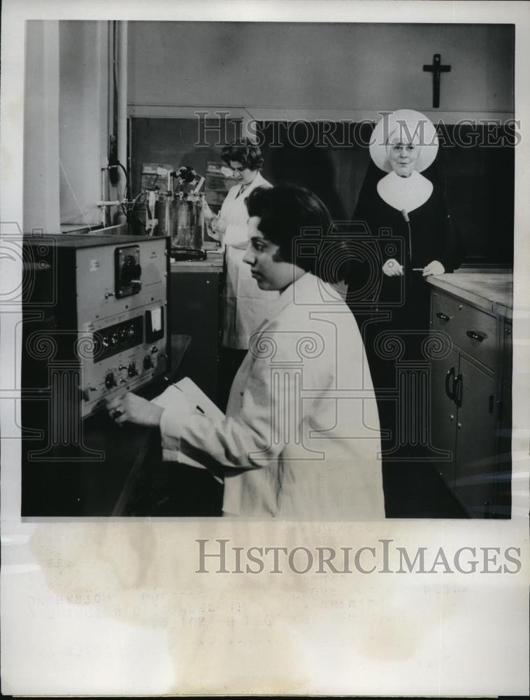 1962 Media Photo Sister Ann Elizabeth at Dubarton College of Holy Cross - Historic Images