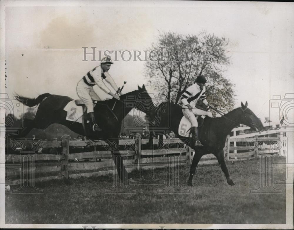 1934 Press Photo High Kilted &amp; Silverskin a Foxcatcher stakes race in Pa - Historic Images