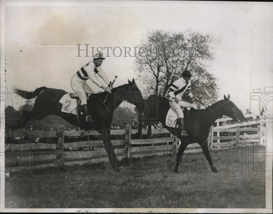 1934 Press Photo High Kilted & Silverskin a Foxcatcher stakes race in Pa - Historic Images