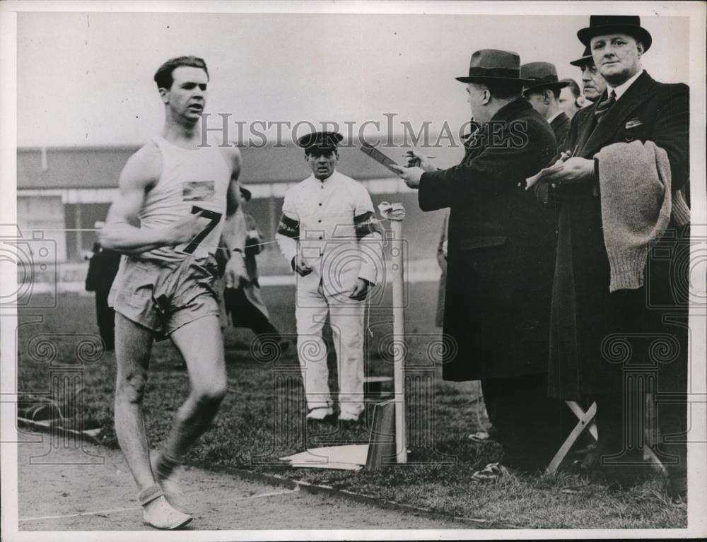 1937 Press Photo John Mikaelson, Swedish walking champ, world record 50 min 19s - Historic Images