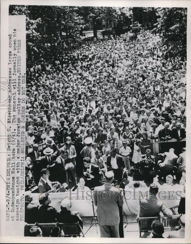 1962 Press Photo Dwight Eisenhower addresses crowd at Independence Hall. - Historic Images