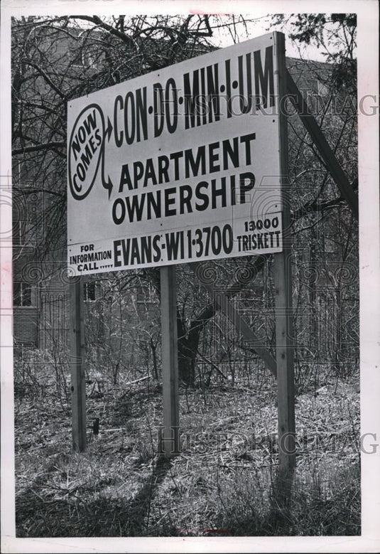 1964 Press Photo Condomenium sign on vacant lot in Cleveland Ohio - Historic Images
