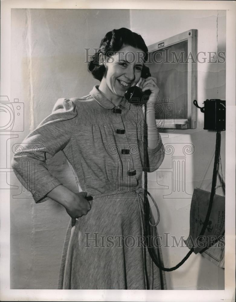 1939 Press Photo Helen Shaw, newly appointed coroner of Sussex County NJ - Historic Images