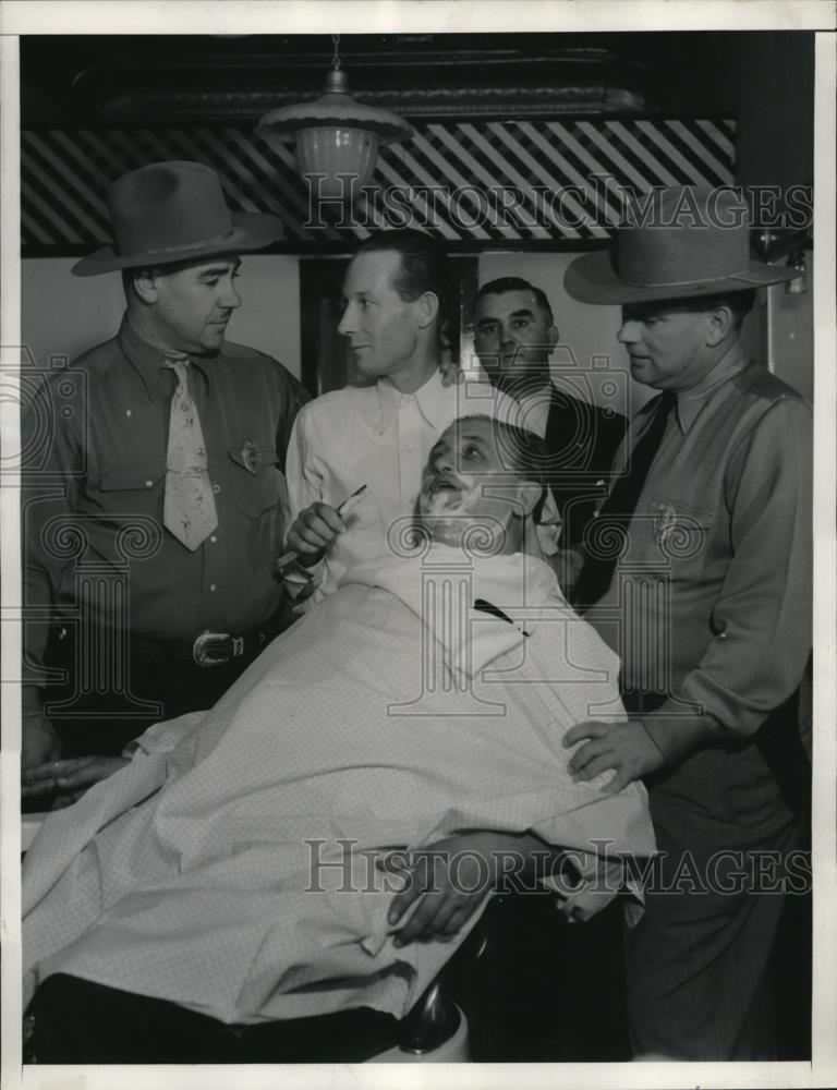 1934 Press Photo Jim Wooley And C. K. Watson Arrested For The No Shave Law - Historic Images