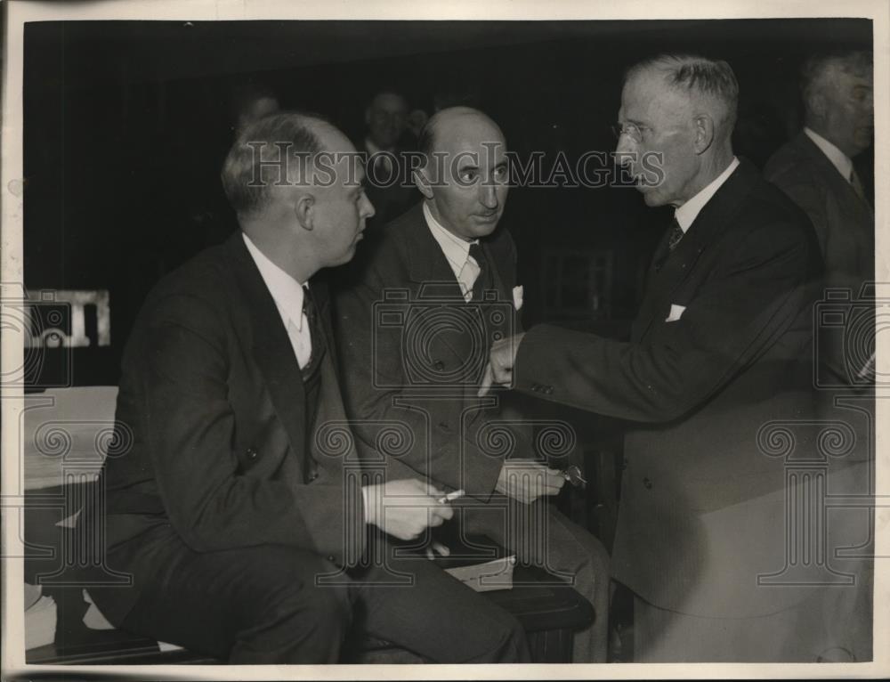 1935 Press Photo Maj. Charles Shepard w/ his attorneys Hal Harlan, Floyd Kagey - Historic Images